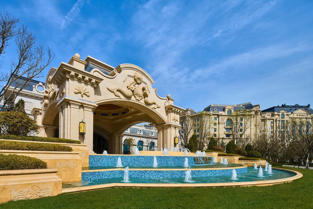 ホテル Wanda Vista Qingdao Movie Metropolis エクステリア 写真